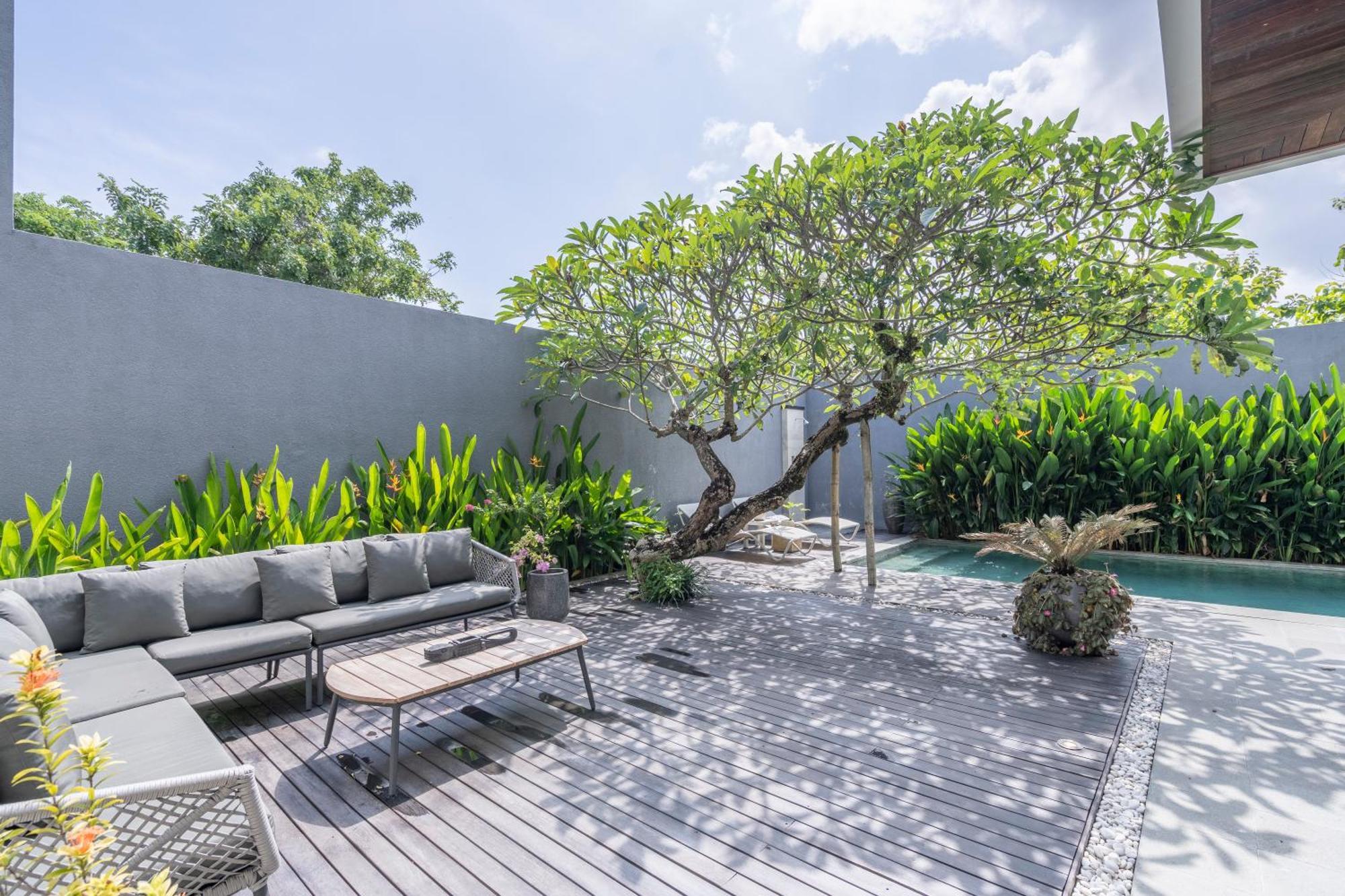 Days Bali Villa *